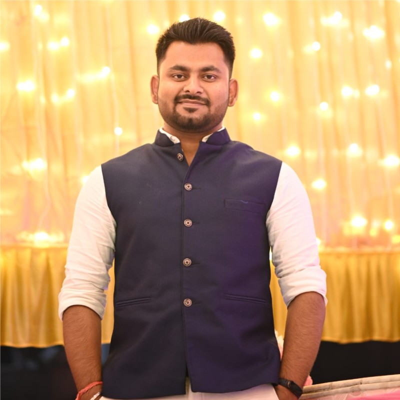 Abhishek Raj, Director at QBeeDesk